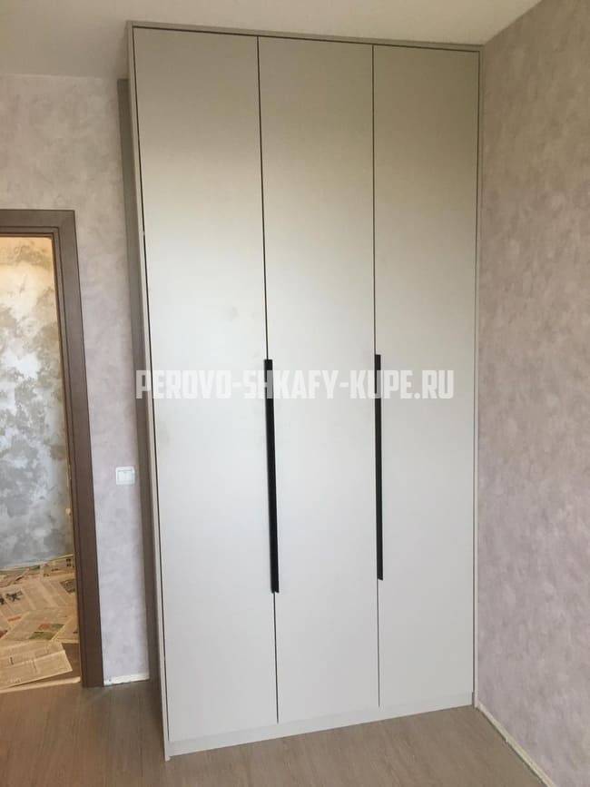 Распашные шкафы Перово
